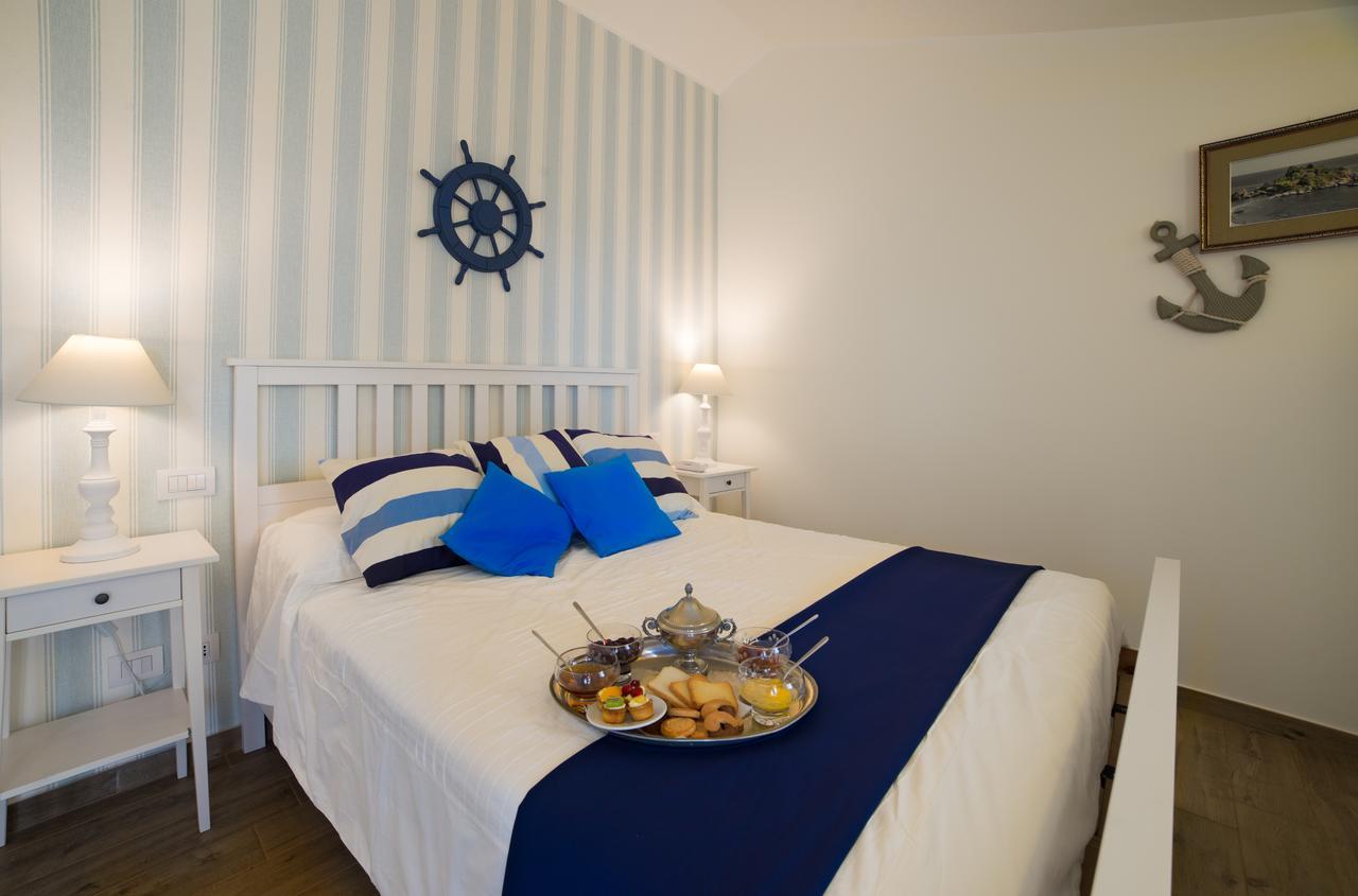 Quattro Torri B&B Santa Teresa Di Riva Exterior foto